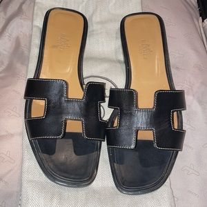 Hermes leather Oran sandals